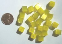 25 8mm Light Yellow Fiber Optic Cubes